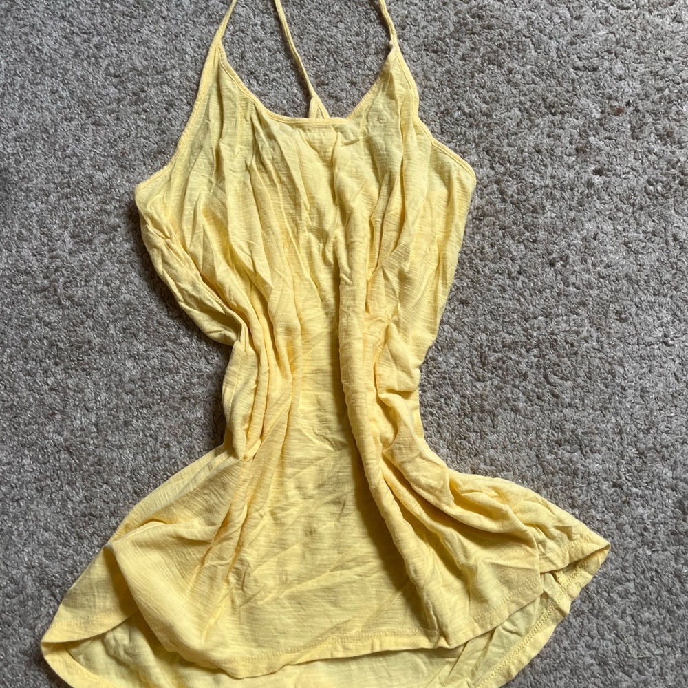 Zenana Outfitters Light Yellow Top